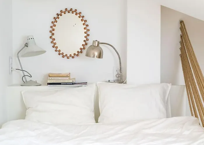 Super Fancy In Trendiest Area Appartement *